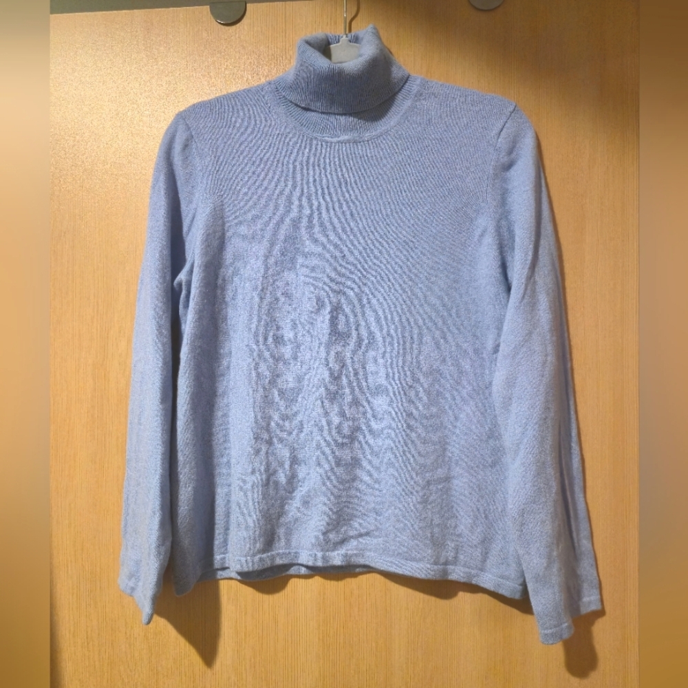 100% Cashmere Pendleton Sky Blue Turtleneck Sweater Petite L